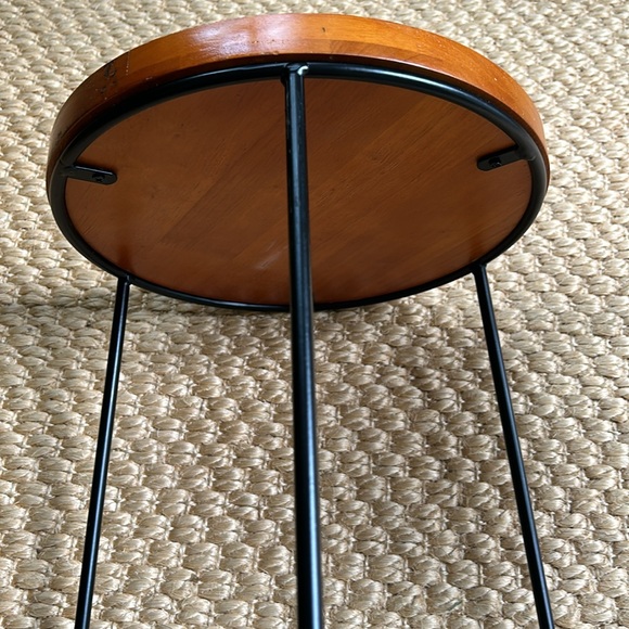 🚫NOT f/ SALE🚫 MCM Vintage small round side table wood/metal - Picture 5 of 10